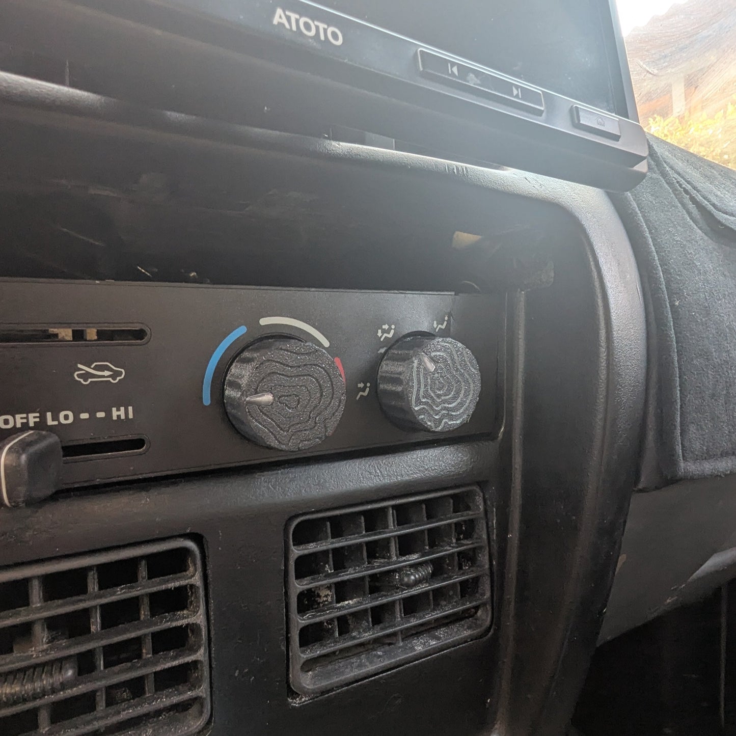 Topographic AC Control Knob: 1997-01 4runner and Tacoma