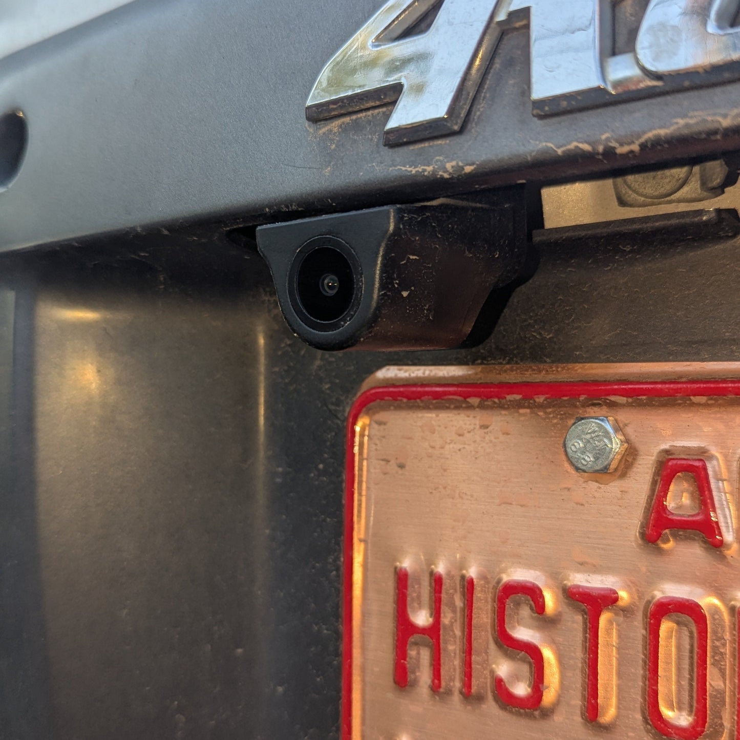 License Plate Camera (LPC) Mount: 1996-2002 Toyota 4runner