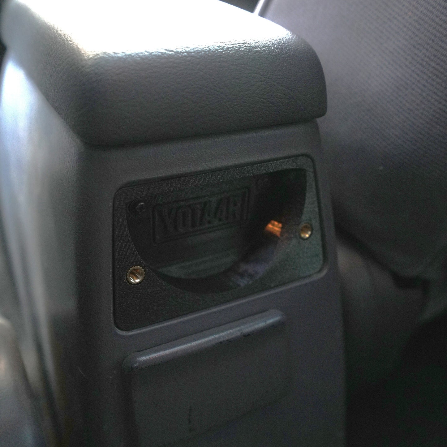 Rear Modular Faceplate for Mounting Phone/Tablet (1996-2002)