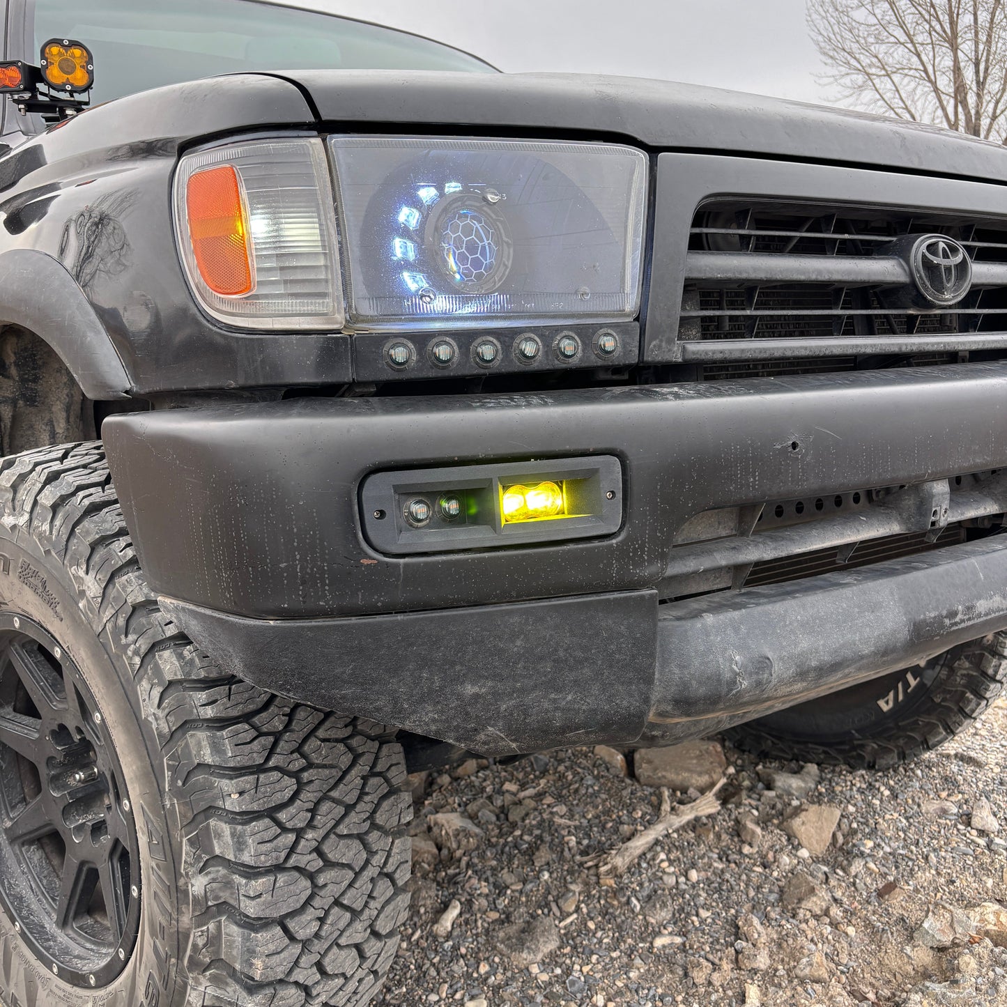 3rd Gen 4Runner Integrated Turn Signal & Fog Light Bumper Insert 1996–1998