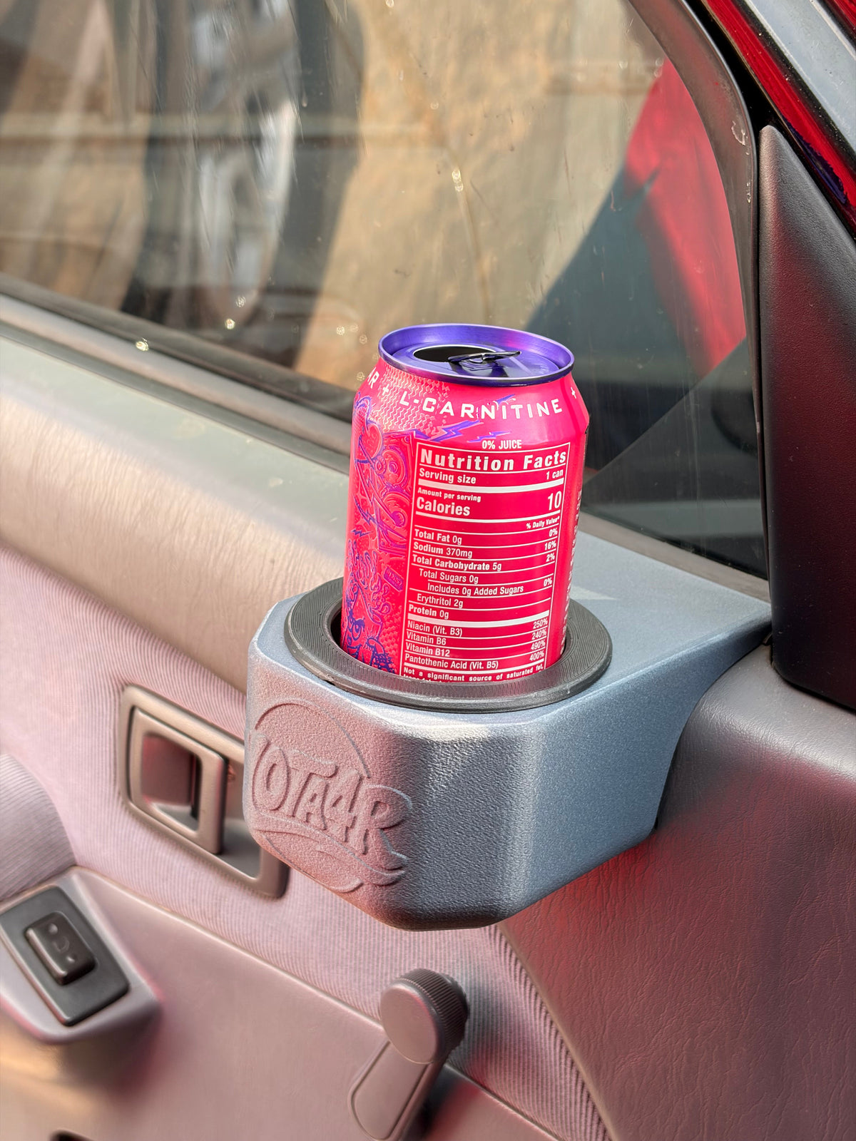 Door mounted Cupholder