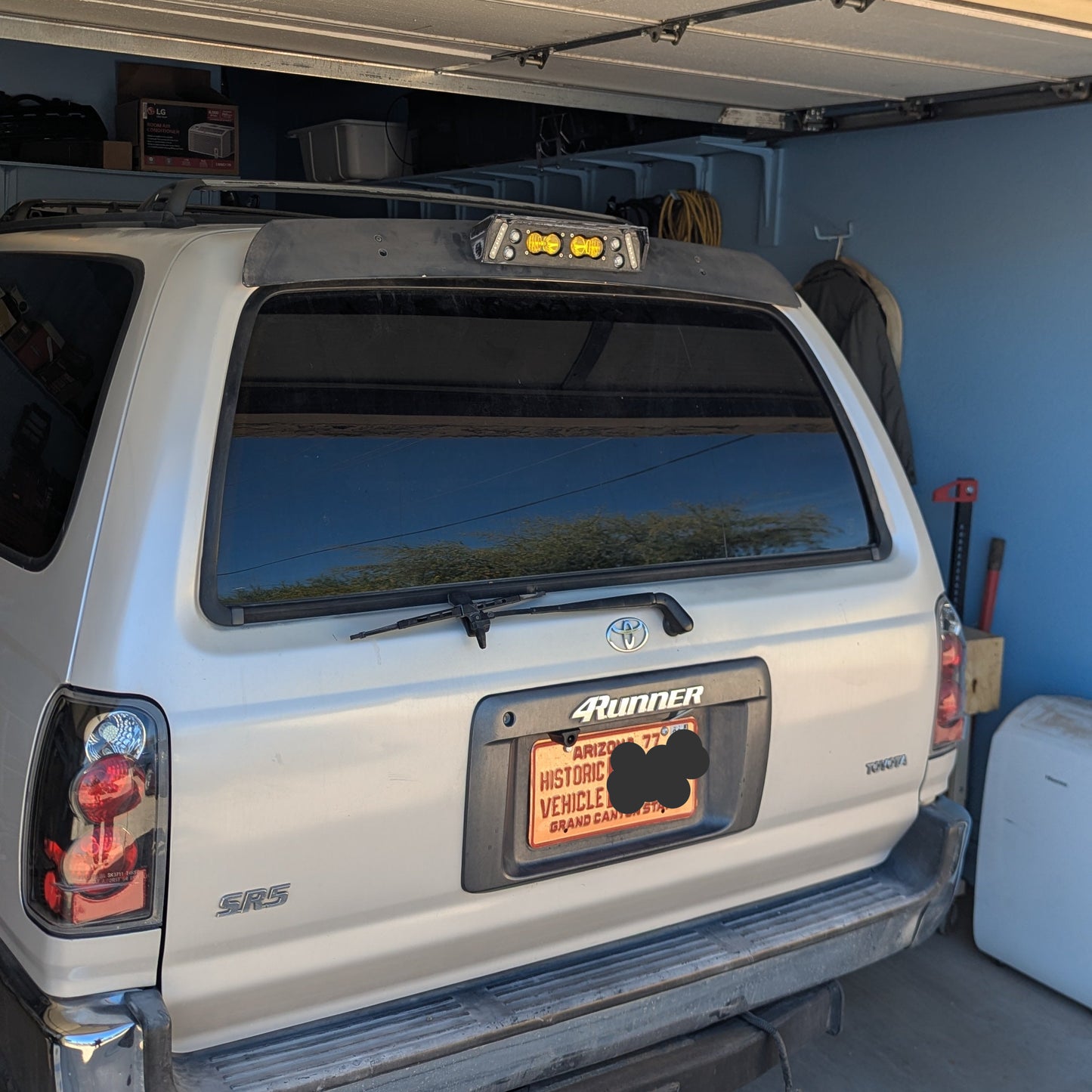 3rd Brake Light Upgrade & Chase Light – OEM Wing | 1996-2002 Toyota 4Runner